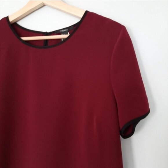 FOREVER 21 Light Short Sleeve Crewneck Blouse Top Black Piping Burgundy Red Sz M - Picture 5 of 13